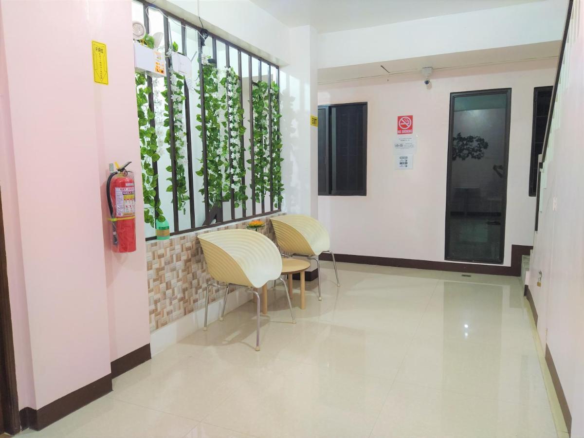 Jb Valdres Apartment Manila Eksteriør billede