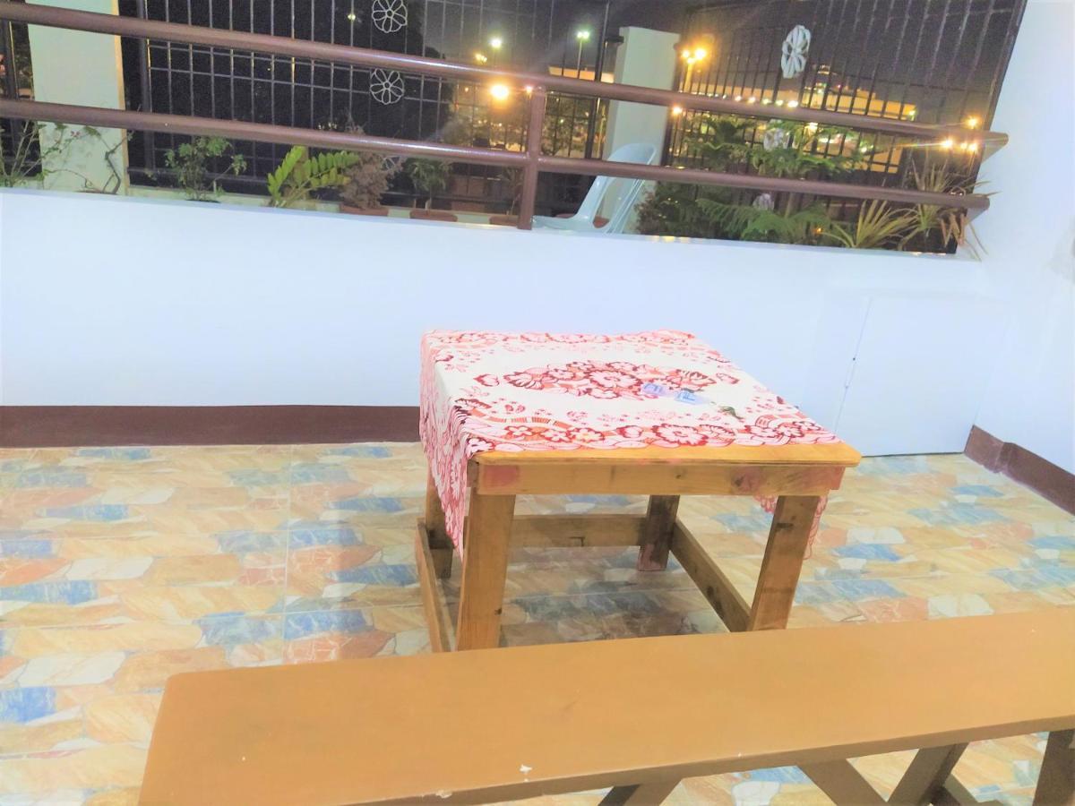Jb Valdres Apartment Manila Eksteriør billede