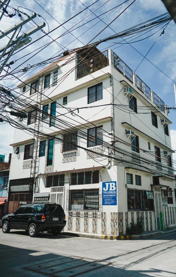 Jb Valdres Apartment Manila Eksteriør billede
