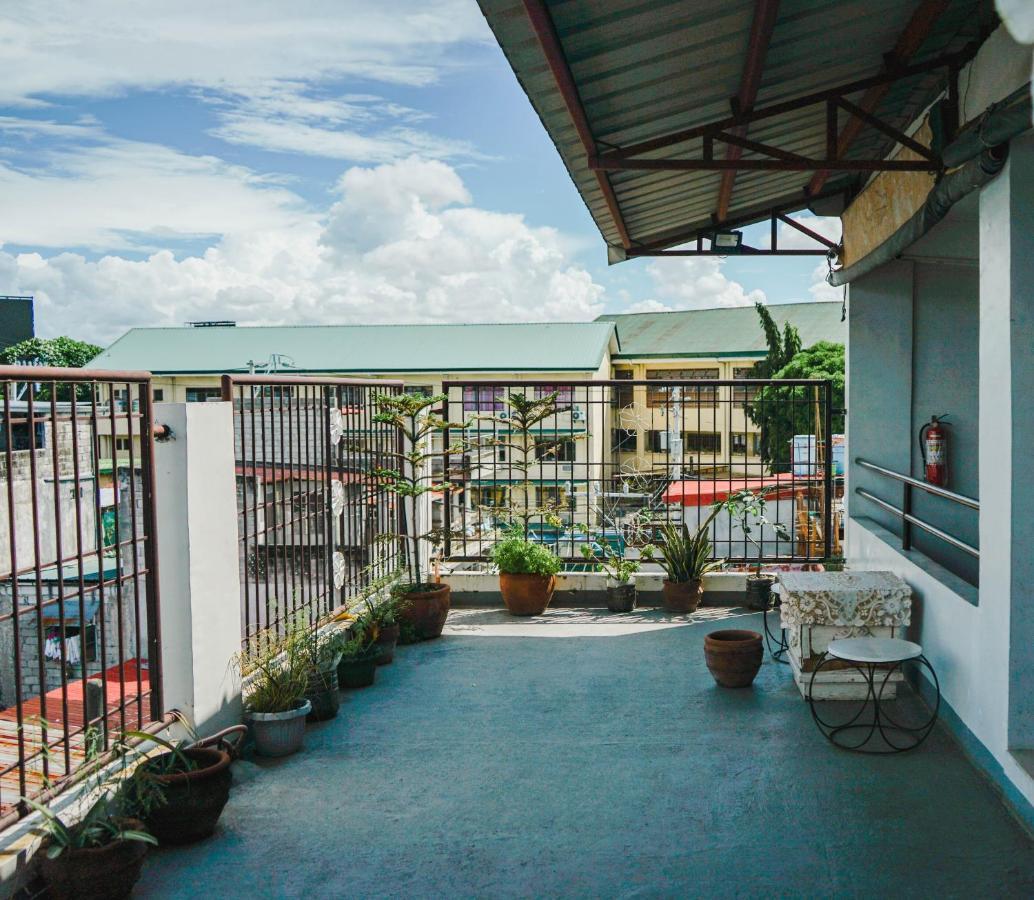 Jb Valdres Apartment Manila Eksteriør billede