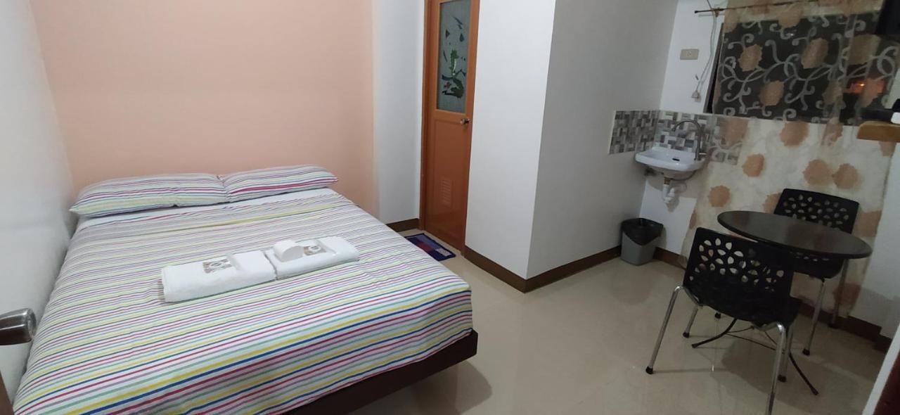 Jb Valdres Apartment Manila Eksteriør billede