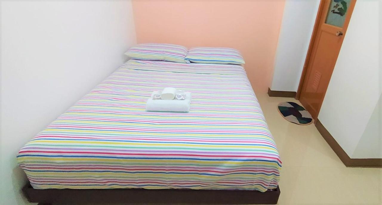 Jb Valdres Apartment Manila Eksteriør billede